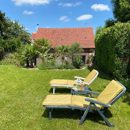 La Maison Angele Bed & Breakfast 3*