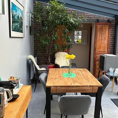 La Maison Angele Bed & Breakfast 3*