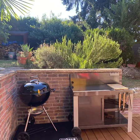 La Maison Angele Bed & Breakfast