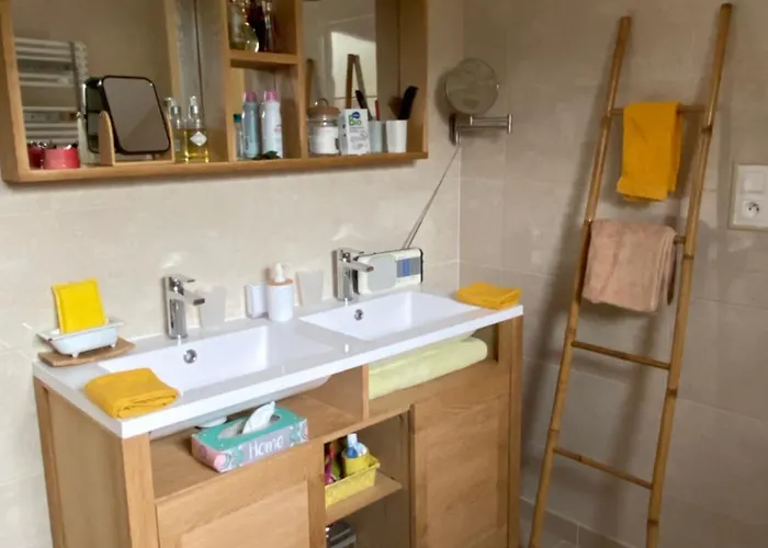 La Maison Angele Bed & Breakfast Caisnes